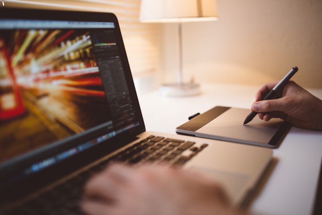 8 Ways to Promote Your Business Online 8 Ways to Promote Your Business Online